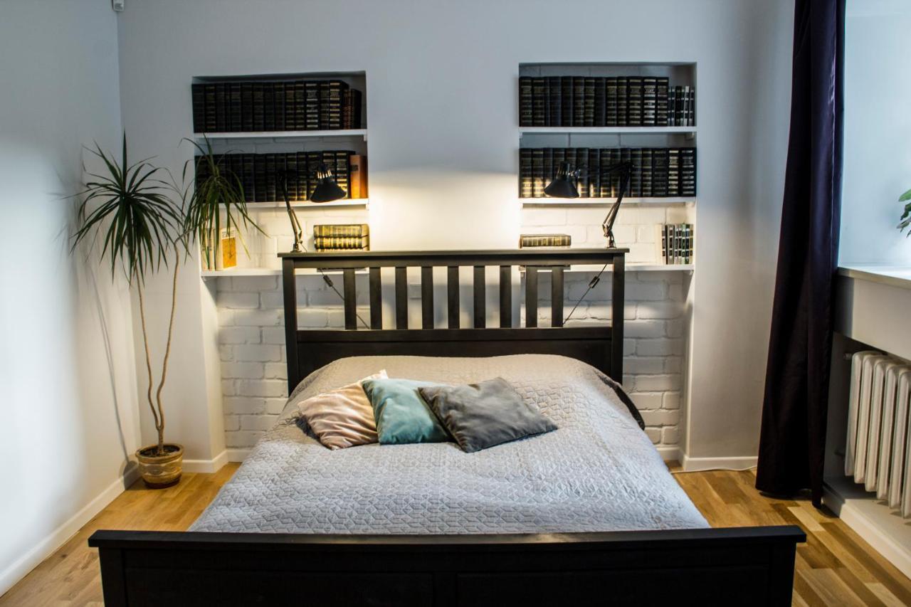 Mini Home Bookshop Studios فيلنيوس المظهر الخارجي الصورة